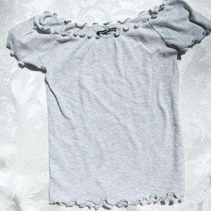 Brandy Melville Gray Ribbed Lettuce Trim Shirt